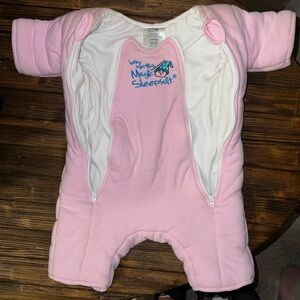 Merlin’s Sleep Suit in pink, size L